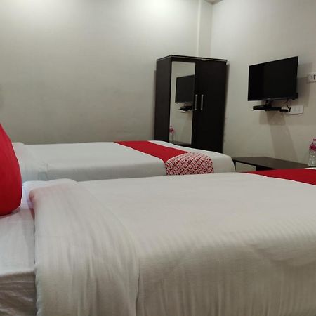 西隆 Oyo 45654 Saw Aiom Residency酒店 外观 照片