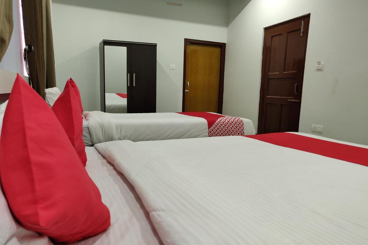 西隆 Oyo 45654 Saw Aiom Residency酒店 外观 照片